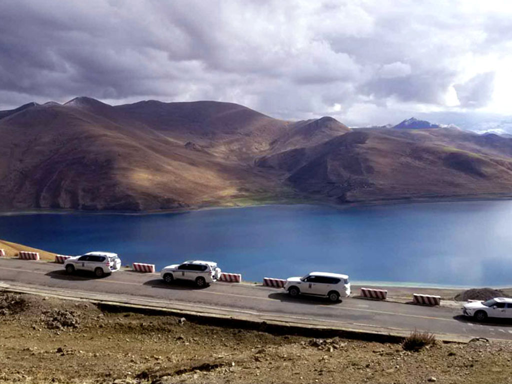 Kailash Overland Tour from Lhasa